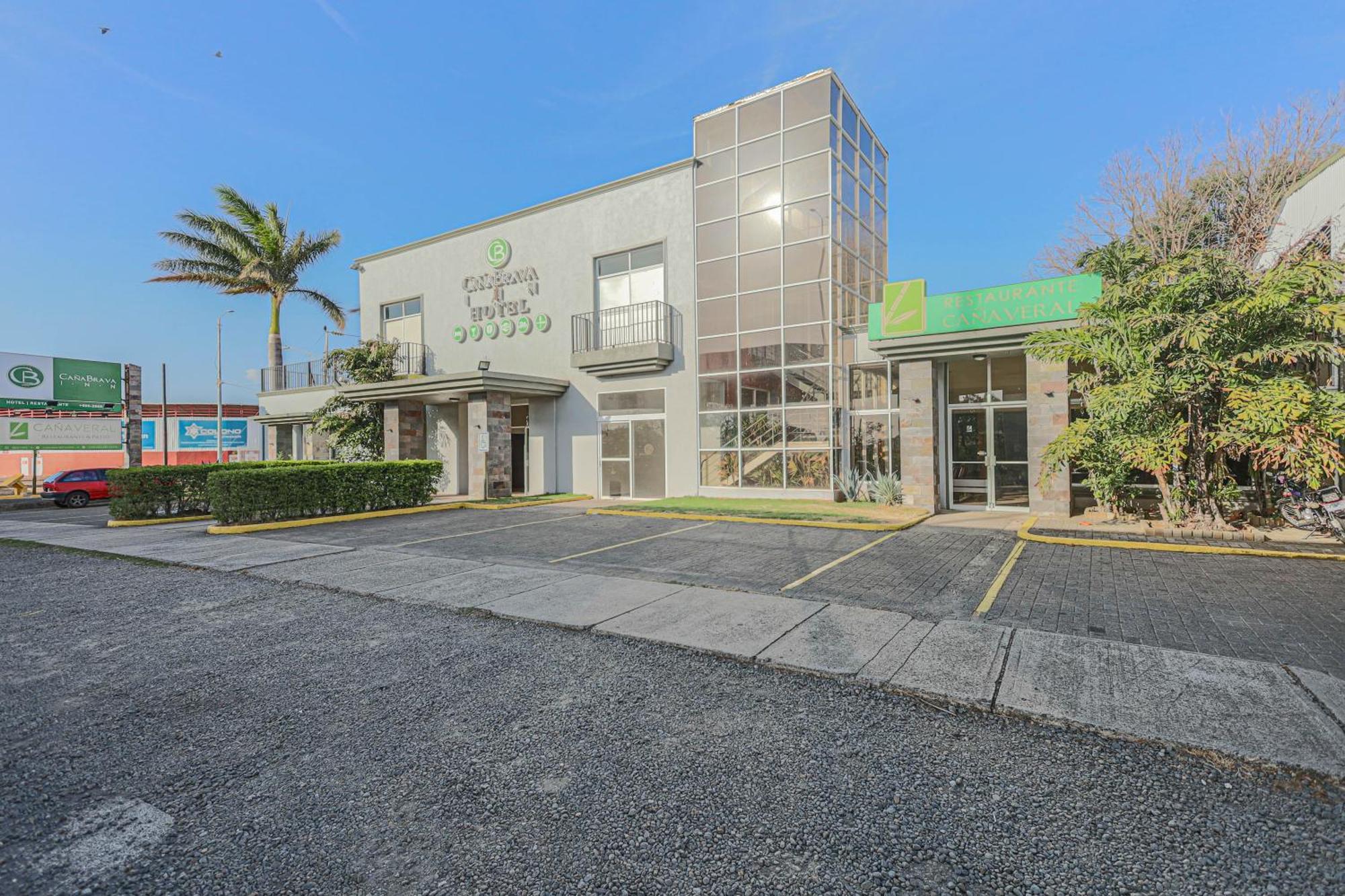 Hotel Cana Brava Inn Cañas Exterior foto